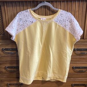 Hem & Thread Yellow Cotton Lace Shoulder Tee